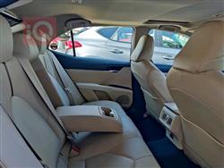 تۆیۆتا کامری